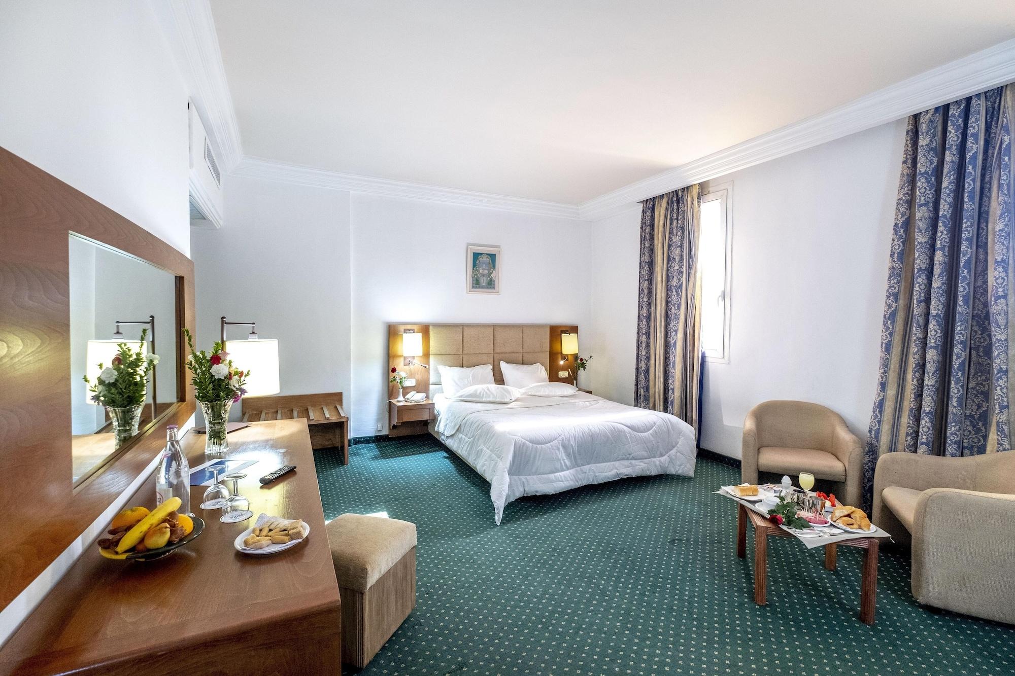 Hotel Ibn Khaldoun Tunis Exterior photo