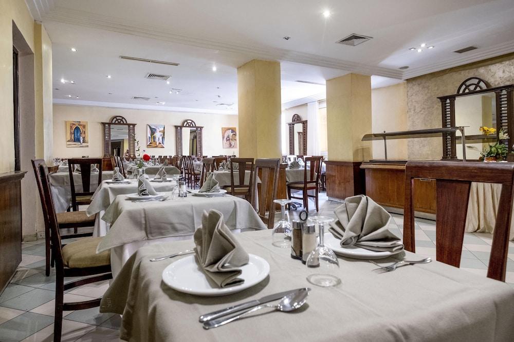 Hotel Ibn Khaldoun Tunis Exterior photo