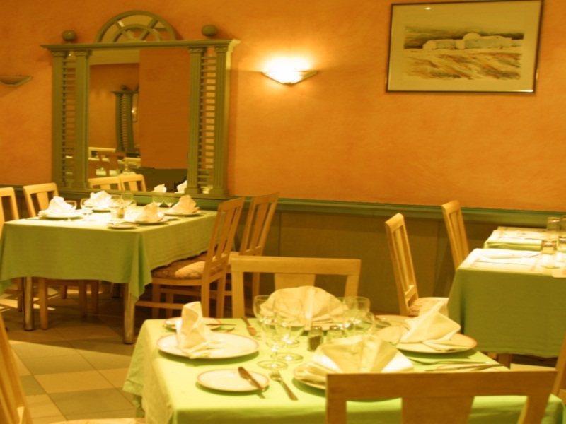 Hotel Ibn Khaldoun Tunis Exterior photo