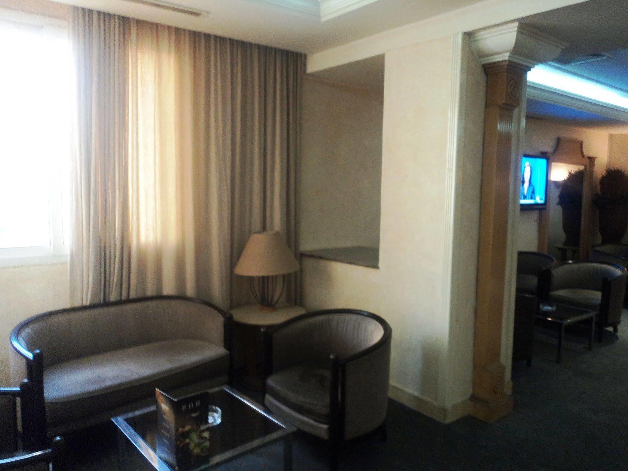 Hotel Ibn Khaldoun Tunis Exterior photo
