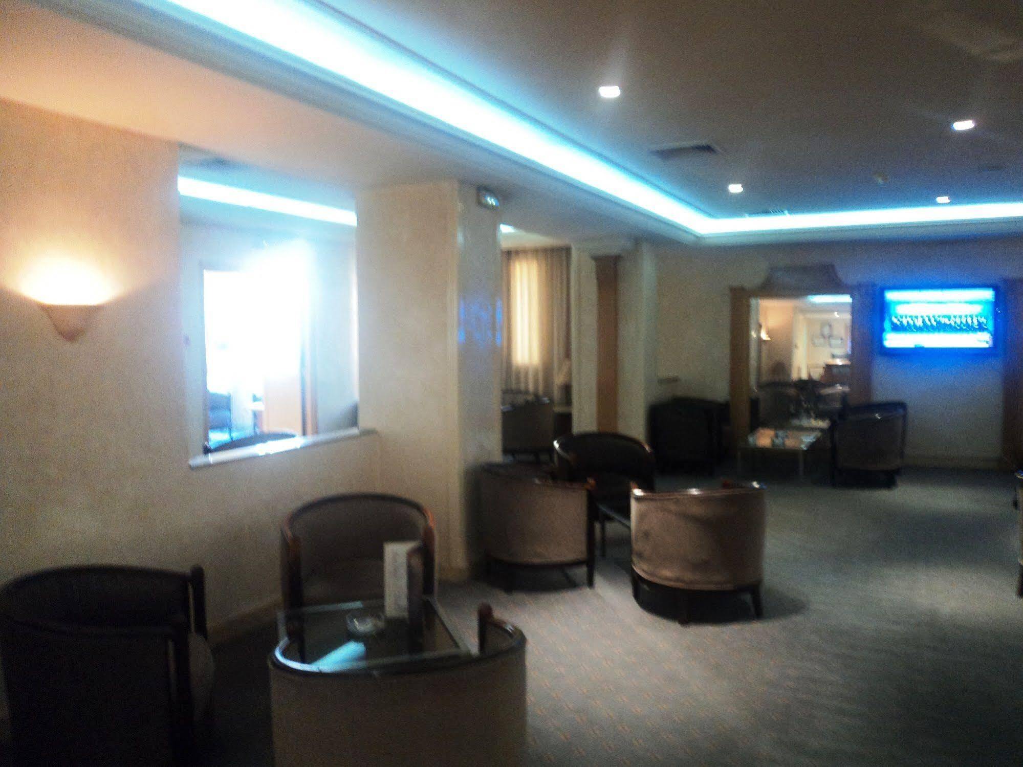 Hotel Ibn Khaldoun Tunis Exterior photo